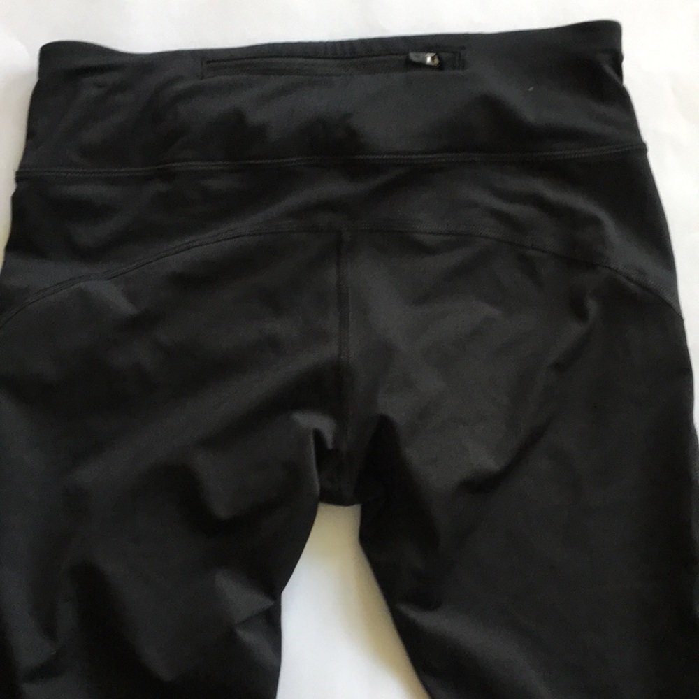 Black Nike leggings - Picture 2 of 3